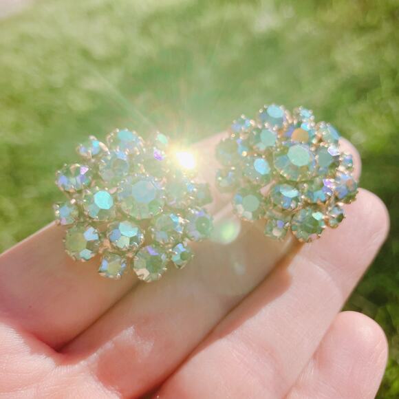 VTG Mid Century Earrings AB Rhinestone Cluster Clip On Gold Tone 1950s 60s - Picture 2 of 16